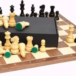 Raindroptime.com Luxe Houten Schaakbord Met Mooie Schaakstukken - Walnoot Bord En American Staunton Stukken - Met Co Rdinaten - Nummer 6 -Kinderspellen Verkoopwinkel 550x284 1