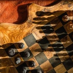 Schaakset Olijfolie & Honing Met Laden - Schaakspel - Schaakstukken - Schaakbord - Schaken - Bordspel - Handgemaakt - Cadeau - Kado - Hout - Zwart - Volwassenen & Kinderen - 55 X 55 X 10 Cm -Kinderspellen Verkoopwinkel 550x366 92