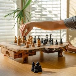 Schaakset Olijfolie & Honing Met Laden - Schaakspel - Schaakstukken - Schaakbord - Schaken - Bordspel - Handgemaakt - Cadeau - Kado - Hout - Zwart - Volwassenen & Kinderen - 55 X 55 X 10 Cm -Kinderspellen Verkoopwinkel 550x366 93