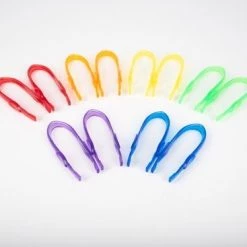 TickiT - 12 Gekleurde Grote Pincetten -Kinderspellen Verkoopwinkel 550x367 2