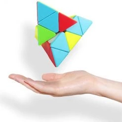 Merkloos Pyramid Cube - Piramide Vorm - Breinbreker - Driehoek Kubus 9.5CM -Kinderspellen Verkoopwinkel 550x518 8