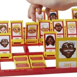 Hasbro Spellenbundel - 2 Stuks - Wie Is Het & Levensweg Electronisch Bankieren -Kinderspellen Verkoopwinkel 550x519 5