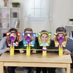 Hasbro Gaming Pie Face Kettingreactie - Gezelschapsspel 11 Hasbro Gaming Pie Face Kettingreactie - Gezelschapsspel -Kinderspellen Verkoopwinkel 550x550 140