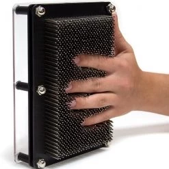 Relaxdays Pin Art - Spijkerspel - 3D Afdruk - Spijkerbed - Spijkerkunst - Handafdruk -Kinderspellen Verkoopwinkel 550x562 4