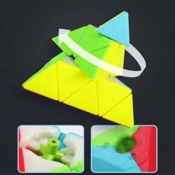 Merkloos Pyramid Cube - Piramide Vorm - Breinbreker - Driehoek Kubus 9.5CM -Kinderspellen Verkoopwinkel 550x694 2