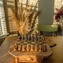 Schaakset Olijfolie & Honing Met Laden - Schaakspel - Schaakstukken - Schaakbord - Schaken - Bordspel - Handgemaakt - Cadeau - Kado - Hout - Zwart - Volwassenen & Kinderen - 55 X 55 X 10 Cm -Kinderspellen Verkoopwinkel 550x823 7