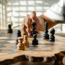 Schaakset Olijfolie & Honing Met Laden - Schaakspel - Schaakstukken - Schaakbord - Schaken - Bordspel - Handgemaakt - Cadeau - Kado - Hout - Zwart - Volwassenen & Kinderen - 55 X 55 X 10 Cm -Kinderspellen Verkoopwinkel 550x825 11